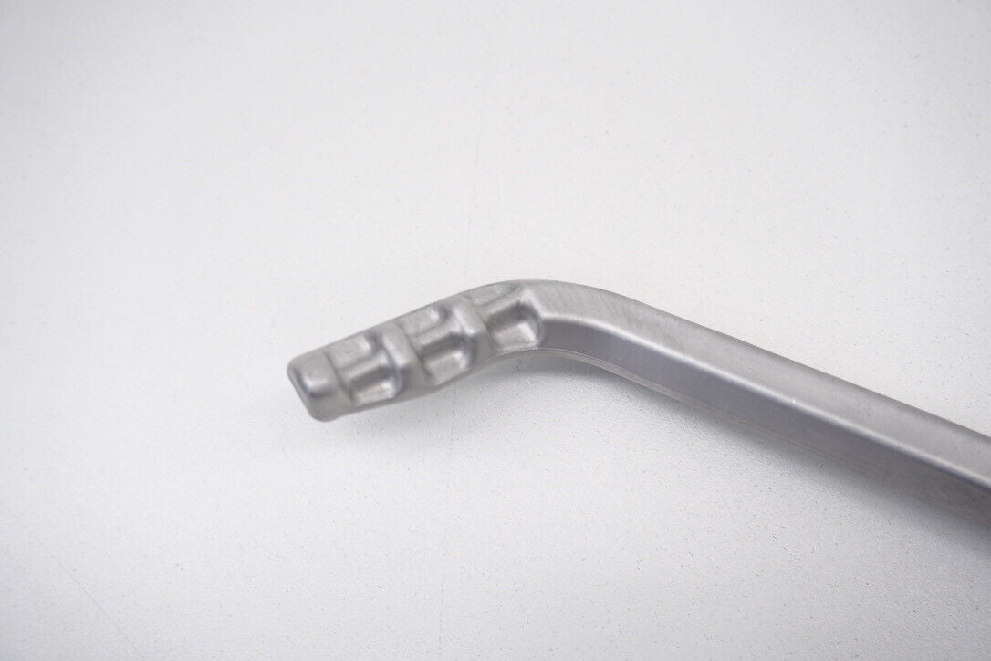 5608064